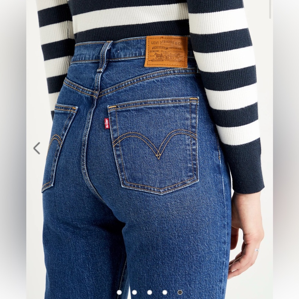 Levi’s Ribcage Bootcut Jeans - Picture 2 of 5